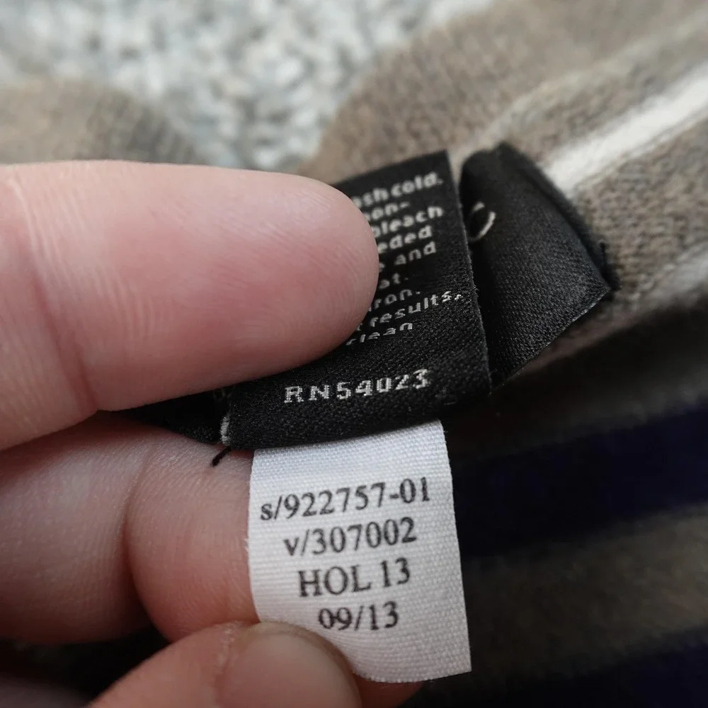 Banana Republic‎ Sweater Mens L Gray Stripe Merino Wool V Neck Knit Pullover Top